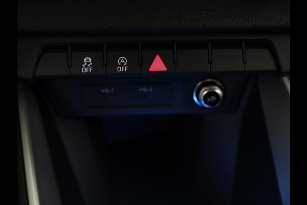 Audi A1 Sportback Advanced edition 25 TFSI 95 pk | Ledlampen voor en achter | Sportstoelen voor | Ambient verlichting | Privacy glas |
