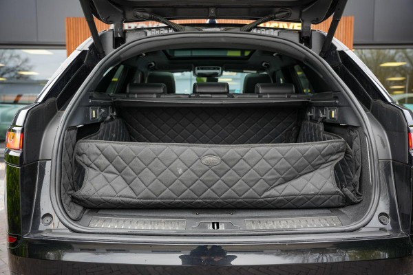 Land Rover Range Rover Velar 2.0 P400e Edition Panoramadak Meridian Memory Camera Panoramadak Trekhaak R-Dynamic Stoel/Stuur Verwarming