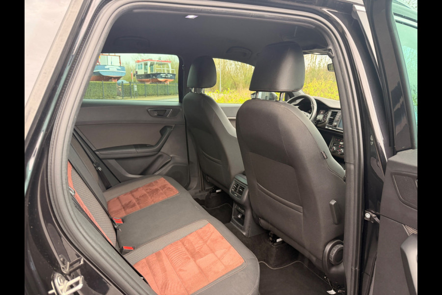 Seat Ateca 1.4 EcoTSI Intense Automaat Apple Carplay 360''Camera Navi Led-XenonTrekhaak