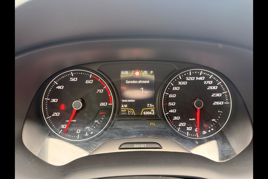 Seat Ateca 1.4 EcoTSI Intense Automaat Apple Carplay 360''Camera Navi Led-XenonTrekhaak