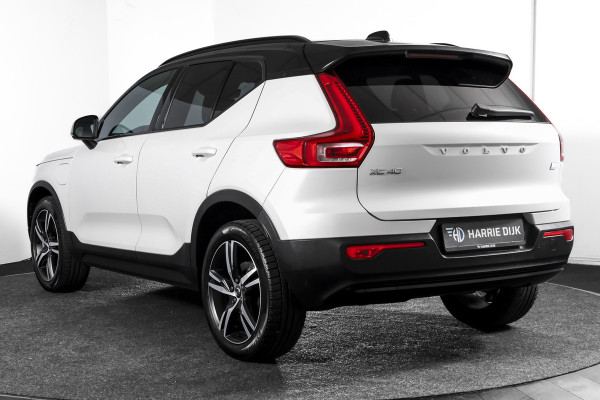 Volvo XC40 1.5 T4 Recharge R-Design Expression | Dig. Cockpit | Elek. Klep | Cruise | PDC | NAV+App. Connect | LED | ECC | LM 19" | 2282