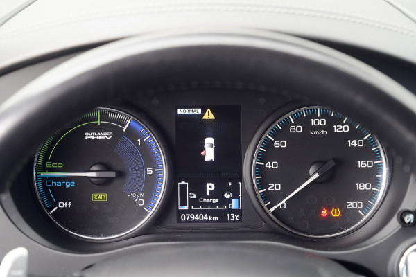 Mitsubishi Outlander 2.4 PHEV Intense / 79dkm NAP / Trekhaak / Carplay / Stoelverw. / Org. NL / Camera