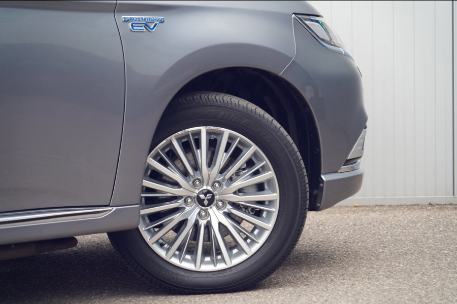 Mitsubishi Outlander 2.4 PHEV Intense / 79dkm NAP / Trekhaak / Carplay / Stoelverw. / Org. NL / Camera