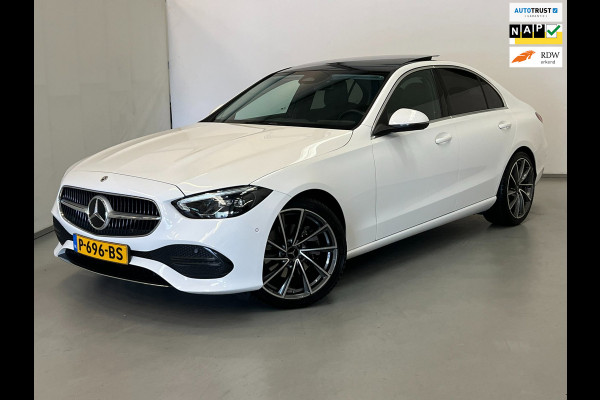 Mercedes-Benz C-Klasse 200 Luxury Line / Pano / NL-auto / Trekhaak