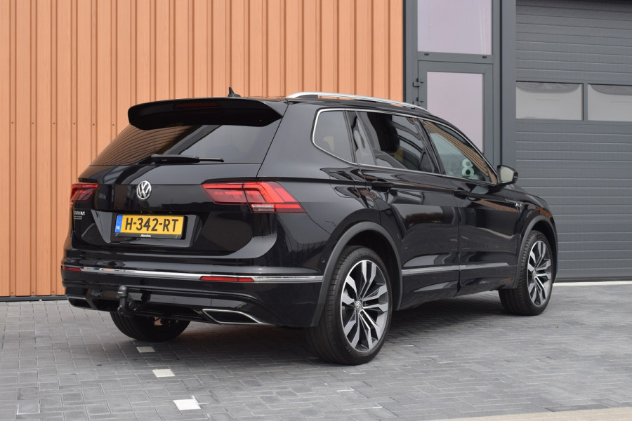 Volkswagen Tiguan Allspace 1.5 TSI 150pk DSG R-line 7-Persoons | Pano | Camera | Trekhaak