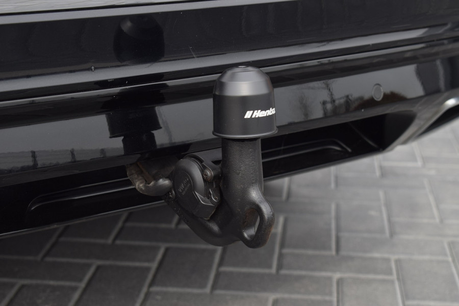 Volkswagen Tiguan Allspace 1.5 TSI 150pk DSG R-line 7-Persoons | Pano | Camera | Trekhaak