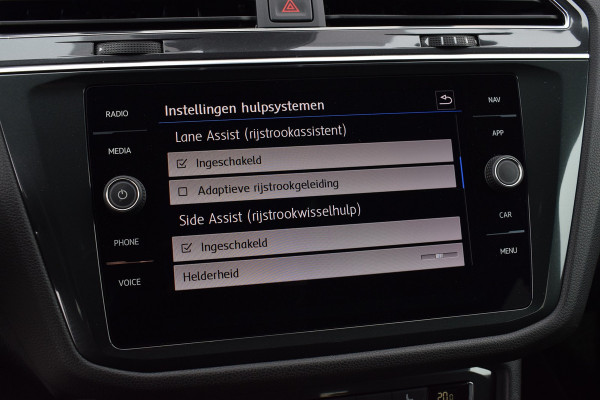 Volkswagen Tiguan Allspace 1.5 TSI 150pk DSG R-line 7-Persoons | Pano | Camera | Trekhaak