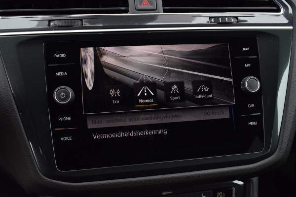 Volkswagen Tiguan Allspace 1.5 TSI 150pk DSG R-line 7-Persoons | Pano | Camera | Trekhaak