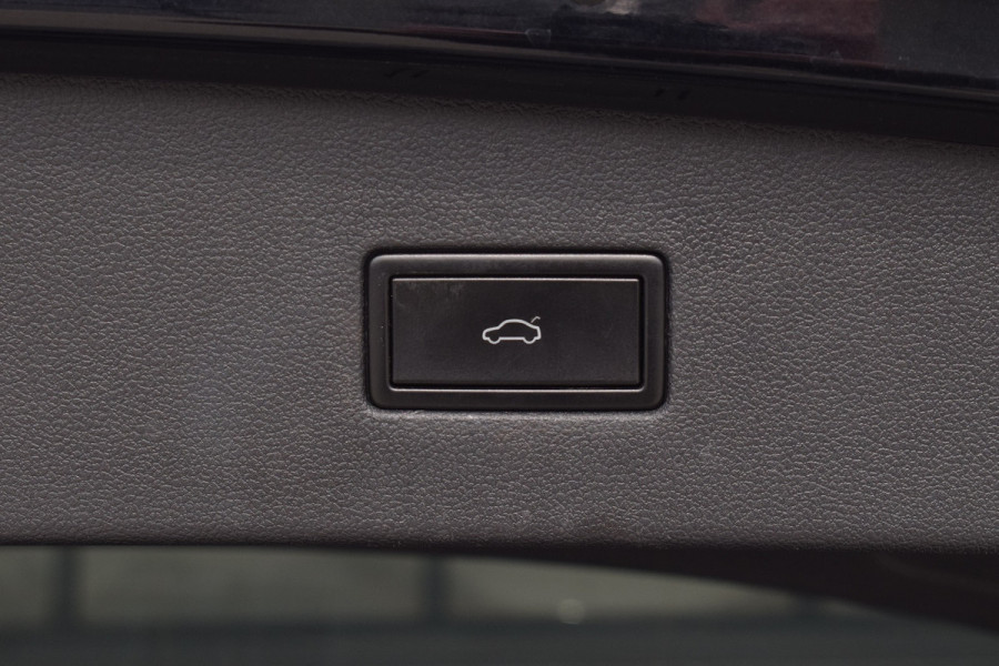 Volkswagen Tiguan Allspace 1.5 TSI 150pk DSG R-line 7-Persoons | Pano | Camera | Trekhaak