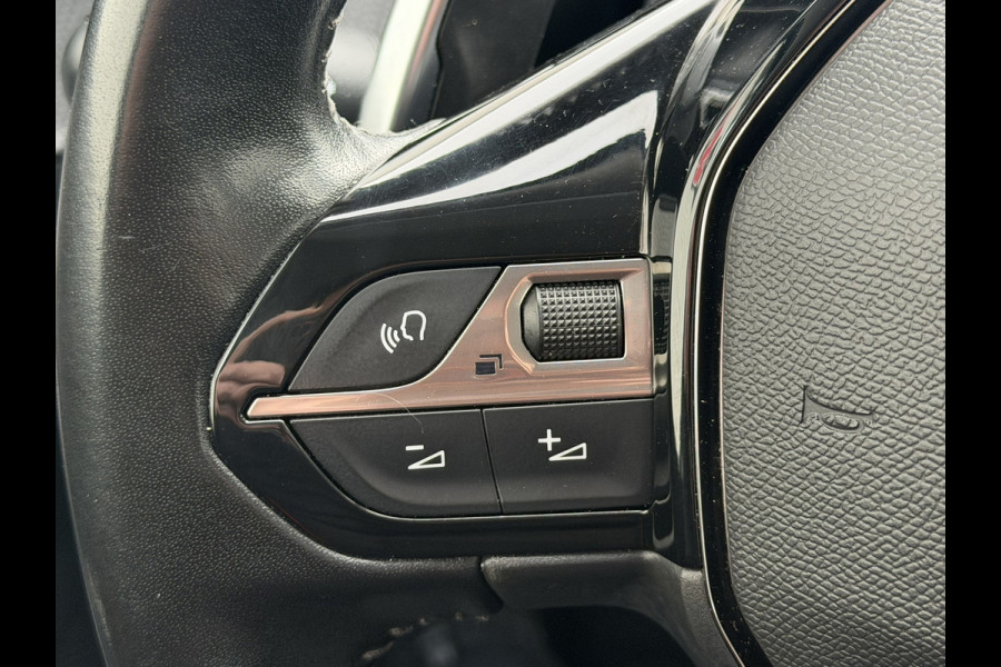 Peugeot 2008 1.2 PureTech Automaat Navi Cruise Carplay Camera+Pdc Led Lane assist Trekhaak