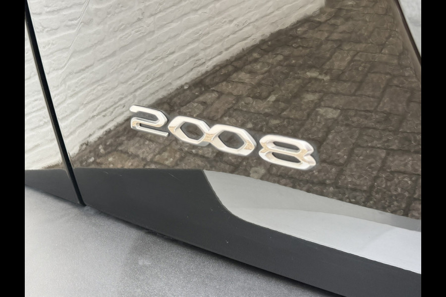 Peugeot 2008 1.2 PureTech Automaat Navi Cruise Carplay Camera+Pdc Led Lane assist Trekhaak