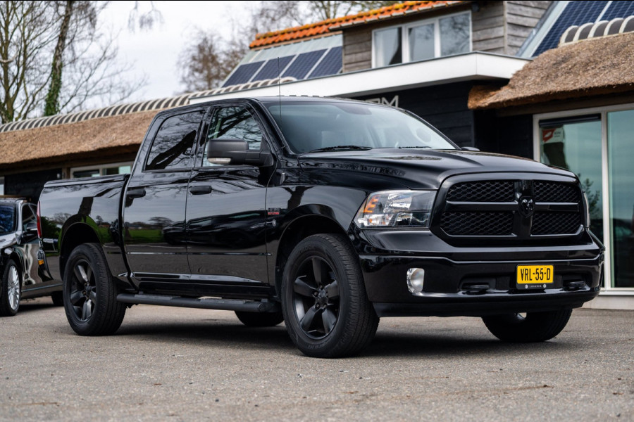 Dodge Ram 1500 5.7 V8 4x4 Crew Cab 5'7 Laramie Schuifdak I LPG I Stuur & stoelverwarming I Trekhaak I Camera I Alpine I Sidebars
