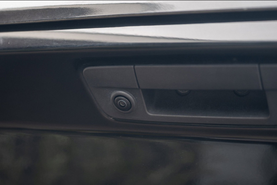 Dodge Ram 1500 5.7 V8 4x4 Crew Cab 5'7 Laramie Schuifdak I LPG I Stuur & stoelverwarming I Trekhaak I Camera I Alpine I Sidebars