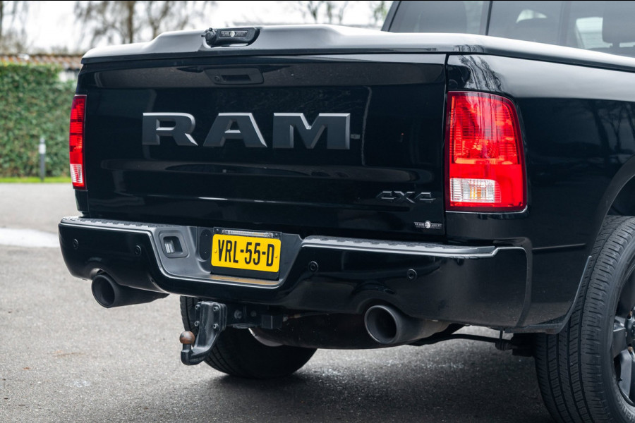 Dodge Ram 1500 5.7 V8 4x4 Crew Cab 5'7 Laramie Schuifdak I LPG I Stuur & stoelverwarming I Trekhaak I Camera I Alpine I Sidebars