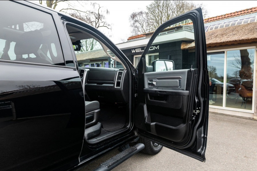 Dodge Ram 1500 5.7 V8 4x4 Crew Cab 5'7 Laramie Schuifdak I LPG I Stuur & stoelverwarming I Trekhaak I Camera I Alpine I Sidebars