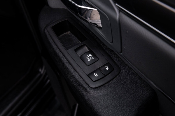 Dodge Ram 1500 5.7 V8 4x4 Crew Cab 5'7 Laramie Schuifdak I LPG I Stuur & stoelverwarming I Trekhaak I Camera I Alpine I Sidebars