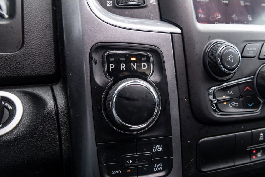 Dodge Ram 1500 5.7 V8 4x4 Crew Cab 5'7 Laramie Schuifdak I LPG I Stuur & stoelverwarming I Trekhaak I Camera I Alpine I Sidebars