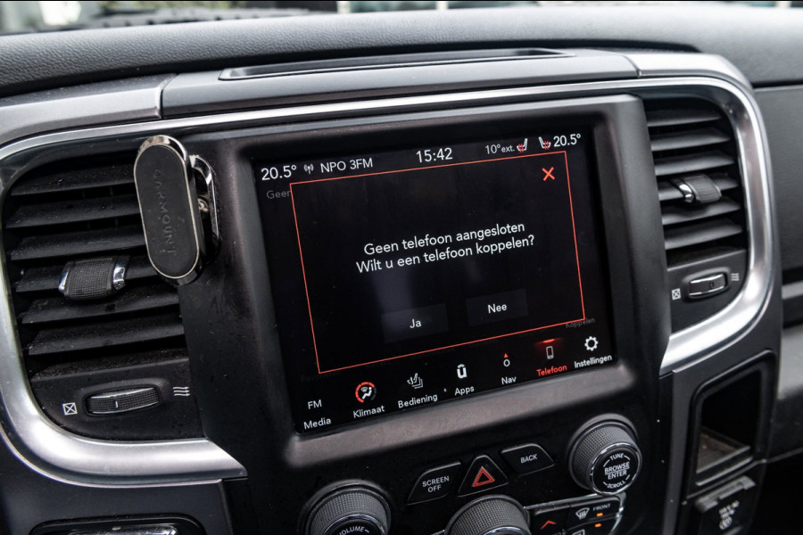 Dodge Ram 1500 5.7 V8 4x4 Crew Cab 5'7 Laramie Schuifdak I LPG I Stuur & stoelverwarming I Trekhaak I Camera I Alpine I Sidebars