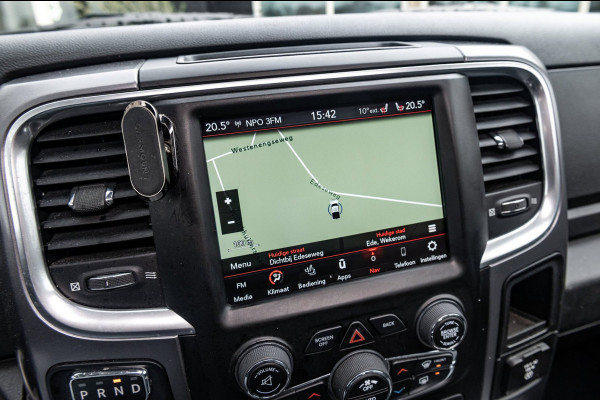 Dodge Ram 1500 5.7 V8 4x4 Crew Cab 5'7 Laramie Schuifdak I LPG I Stuur & stoelverwarming I Trekhaak I Camera I Alpine I Sidebars