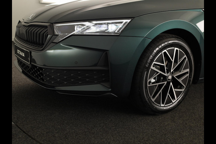 Škoda Octavia Sportline Tour m-HEV 1.5 TSI 150 pk 7 versn. DSG | Navigatie pakket | Travel Assist | Wegklapbare trekhaak | Winter pakket