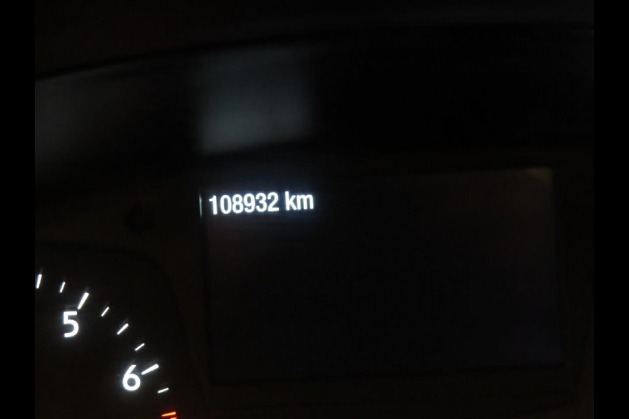 Ford Fiesta 1.0 EcoBoost ST-Line 100pk | Panoramadak | Voorruitverwarming | Apple Carplay, Android auto | Climate control