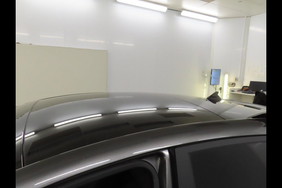 Ford Fiesta 1.0 EcoBoost ST-Line 100pk | Panoramadak | Voorruitverwarming | Apple Carplay, Android auto | Climate control