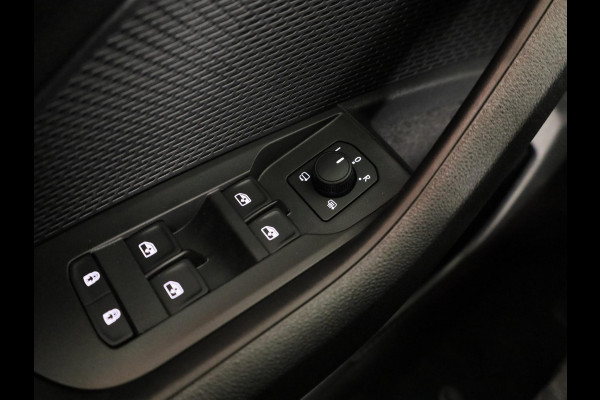 Škoda Octavia Sportline Tour m-HEV 1.5 TSI 150 pk 7 versn. DSG | Navigatie pakket | Travel Assist | Wegklapbare trekhaak | Winter pakket