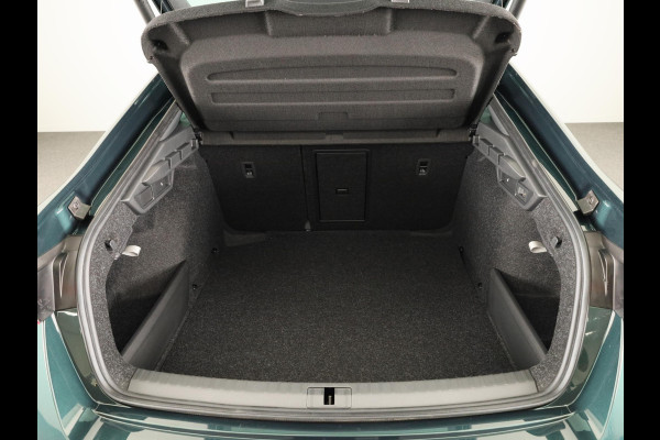 Škoda Octavia Sportline Tour m-HEV 1.5 TSI 150 pk 7 versn. DSG | Navigatie pakket | Travel Assist | Wegklapbare trekhaak | Winter pakket