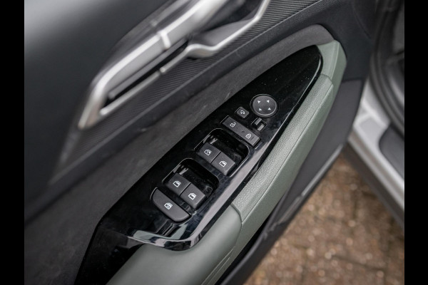 Kia Sportage 1.6 T-GDi Plug-in Hybrid AWD Dark Edition l Stoel Stuur Verwarming l Camera l Navigatie l El. Stoelen