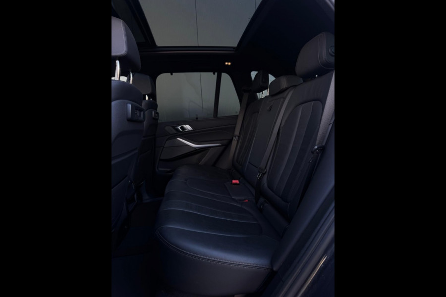 BMW X5 xDrive45e M PACK PANO NAVI CAMERA LED LEDER SPORTVELGEN