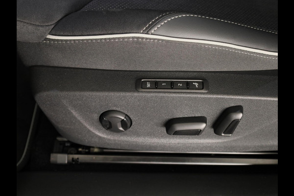 Škoda Enyaq 85 Sportline 286 pk | Panoramadak | Business Upgrade Pakket - ADVANCED | Trekhaak | 21 inch lichtmetalen velgen