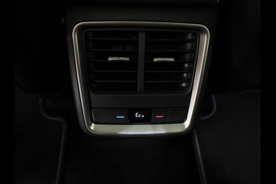 Škoda Enyaq 85 Sportline 286 pk | Panoramadak | Business Upgrade Pakket - ADVANCED | Trekhaak | 21 inch lichtmetalen velgen