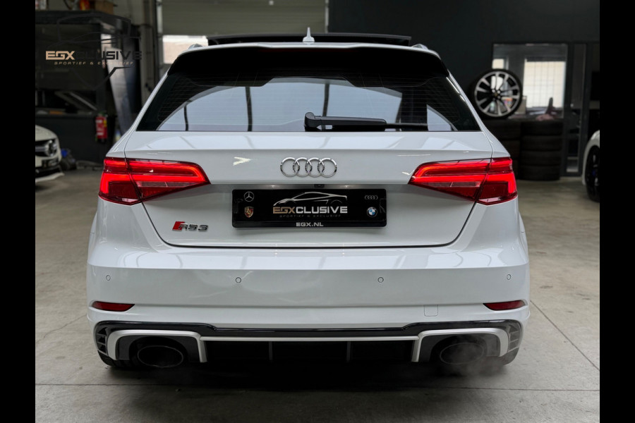 Audi RS3 Sportback 2.5 TFSI Quattro Pano/Carbon/RSZetels/Facelift/Keyless