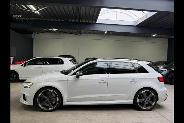 Audi RS3 Sportback 2.5 TFSI Quattro Pano/Carbon/RSZetels/Facelift/Keyless
