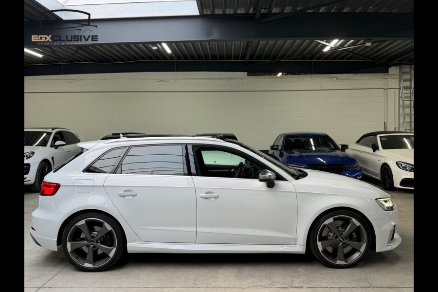 Audi RS3 Sportback 2.5 TFSI Quattro Pano/Carbon/RSZetels/Facelift/Keyless
