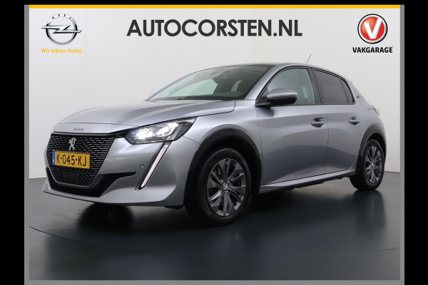 Peugeot e-208 EV Pano-Dak 3D-Navi 360°Camera Apple Carplay Android Ecc Stoelverwarming Cruise Control Pdc Keyless 50kWh Allure SOH 92,5%Led Lmv Privacy Glas Isofix DAB+ Bluetooth Regen-Lichtsensor Lane Assist Dealeronderhouden Origineel Nederlandse Auto