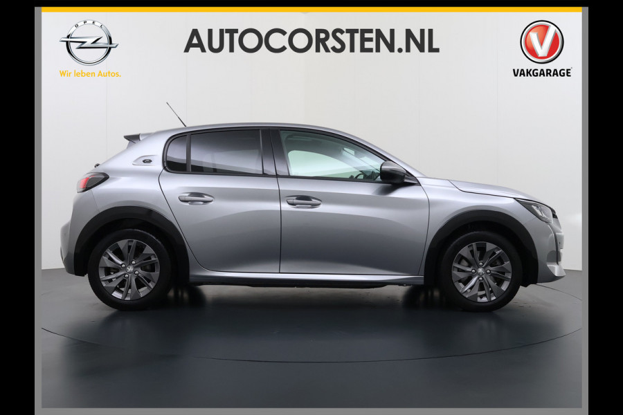 Peugeot e-208 EV Pano-Dak 3D-Navi 360°Camera Apple Carplay Android Ecc Stoelverwarming Cruise Control Pdc Keyless 50kWh Allure SOH 92,5%Led Lmv Privacy Glas Isofix DAB+ Bluetooth Regen-Lichtsensor Lane Assist Dealeronderhouden Origineel Nederlandse Auto