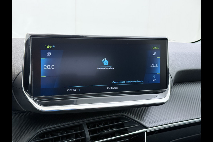 Peugeot e-208 EV Pano-Dak 3D-Navi 360°Camera Apple Carplay Android Ecc Stoelverwarming Cruise Control Pdc Keyless 50kWh Allure SOH 92,5%Led Lmv Privacy Glas Isofix DAB+ Bluetooth Regen-Lichtsensor Lane Assist Dealeronderhouden Origineel Nederlandse Auto