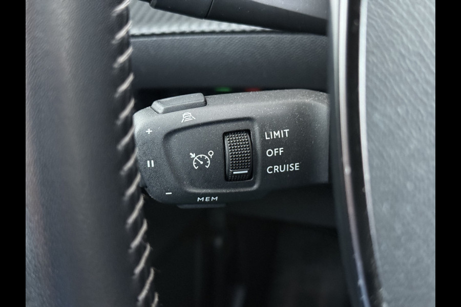 Peugeot e-208 EV Pano-Dak 3D-Navi 360°Camera Apple Carplay Android Ecc Stoelverwarming Cruise Control Pdc Keyless 50kWh Allure SOH 92,5%Led Lmv Privacy Glas Isofix DAB+ Bluetooth Regen-Lichtsensor Lane Assist Dealeronderhouden Origineel Nederlandse Auto