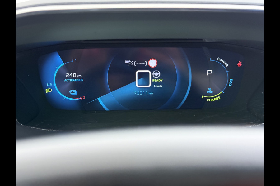 Peugeot e-208 EV Pano-Dak 3D-Navi 360°Camera Apple Carplay Android Ecc Stoelverwarming Cruise Control Pdc Keyless 50kWh Allure SOH 92,5%Led Lmv Privacy Glas Isofix DAB+ Bluetooth Regen-Lichtsensor Lane Assist Dealeronderhouden Origineel Nederlandse Auto