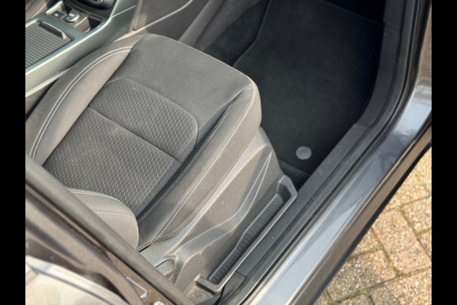 Ford Kuga 1.5 Titanium Styling Pack 2018 NAVI CLIMA Trekh NAP