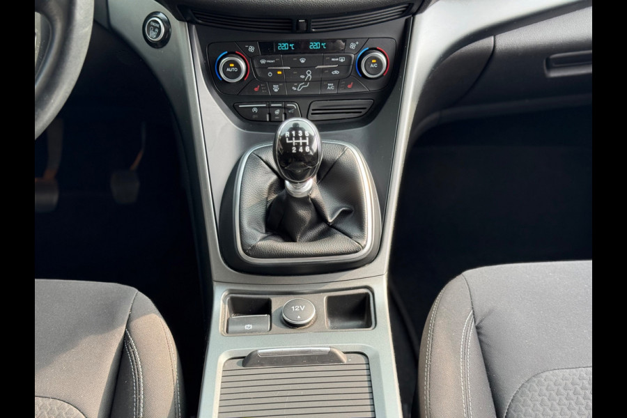 Ford Kuga 1.5 Titanium Styling Pack 2018 NAVI CLIMA Trekh NAP