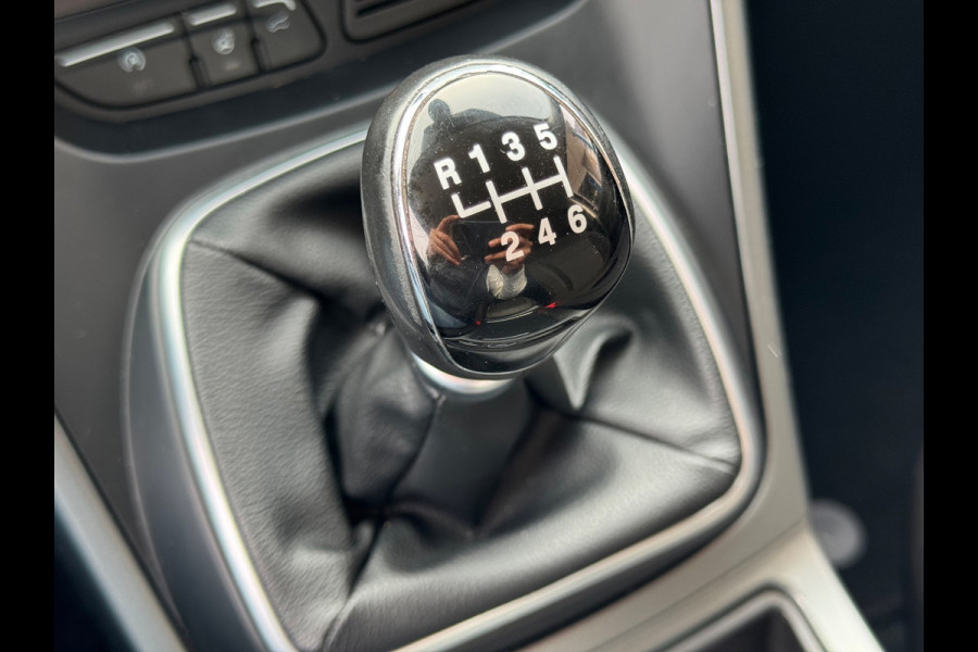 Ford Kuga 1.5 Titanium Styling Pack 2018 NAVI CLIMA Trekh NAP