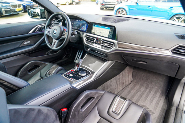 BMW 4 Serie Coupé M4 Competition | Carbon Kuipstoelen | Stuurwiel Verwarming | Carbon Interieur/Exterieur | 360 Camera | Memory