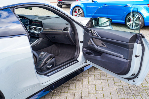 BMW 4 Serie Coupé M4 Competition | Carbon Kuipstoelen | Stuurwiel Verwarming | Carbon Interieur/Exterieur | 360 Camera | Memory