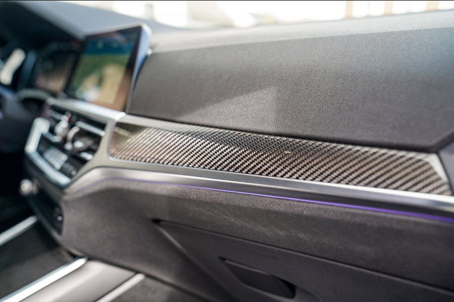 BMW 4 Serie Coupé M4 Competition | Carbon Kuipstoelen | Stuurwiel Verwarming | Carbon Interieur/Exterieur | 360 Camera | Memory