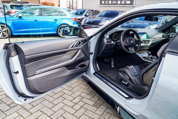 BMW 4 Serie Coupé M4 Competition | Carbon Kuipstoelen | Stuurwiel Verwarming | Carbon Interieur/Exterieur | 360 Camera | Memory