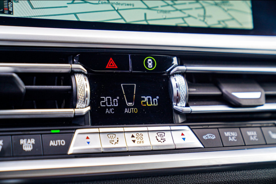 BMW 4 Serie Coupé M4 Competition | Carbon Kuipstoelen | Stuurwiel Verwarming | Carbon Interieur/Exterieur | 360 Camera | Memory