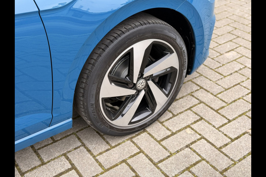 Volkswagen Polo 1.0 TSI Virtual 17'' LED ACC Camera CarPlay Navi Stoelverwarming