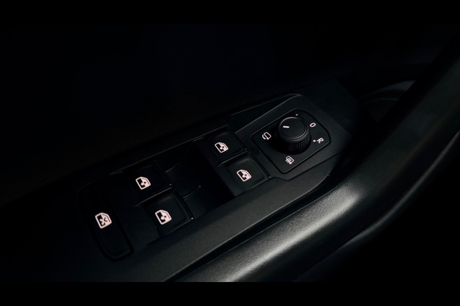 Volkswagen Polo 1.0 TSI 3X R-Line|PANO|IQ LIGHT|ACC|CAMERA|CARPLAY|FABRIEKSGARANTIE 2027|DEALER ONDERHOUDEN|2025|BOMVOL!